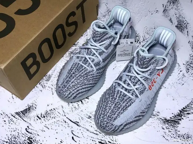350 Adidas B37571 Boost Blue Tint V2 Yeezy 0611